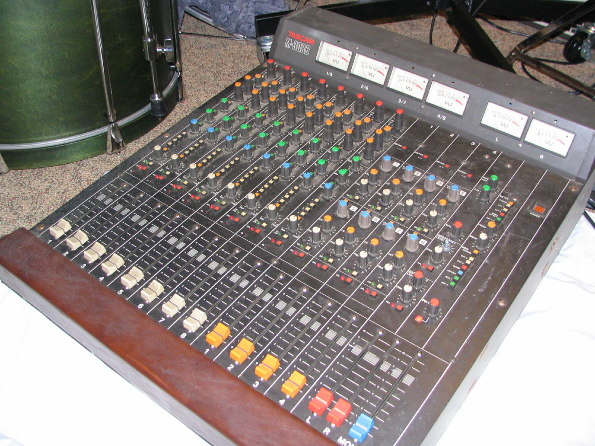 Tascam M-308B 1980s Mixer - Evolution Music
